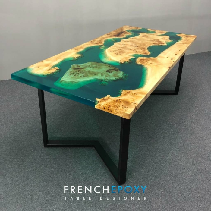 Table en resine turquoise peuplier TM.PV .28.1 French