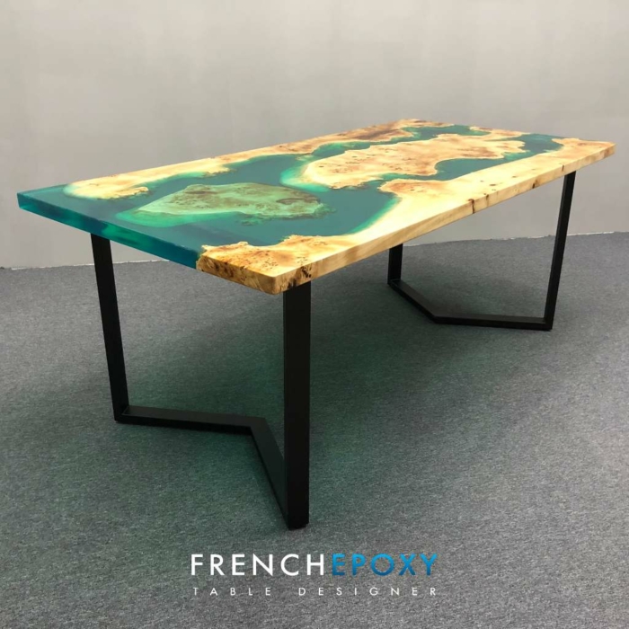 Table en resine turquoise peuplier TM.PV .29.4 French
