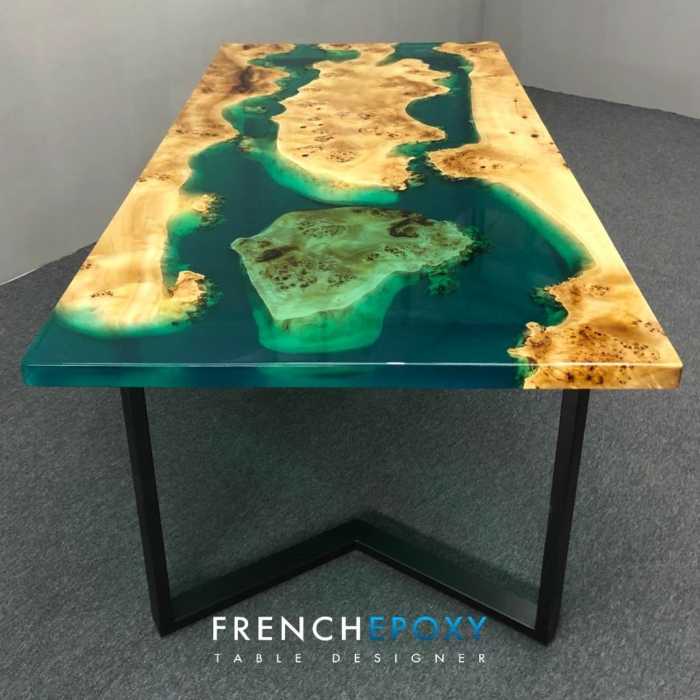 Table en resine turquoise peuplier TM.PV .29.5 French Epoxy 1