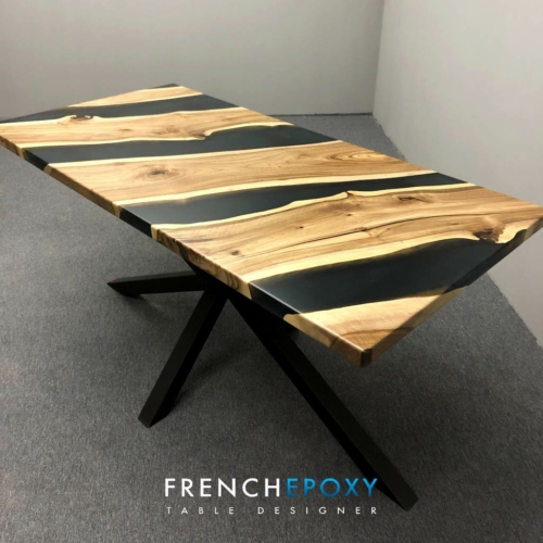 Table en resine noire TM.NN .32.7 Frenchepoxy