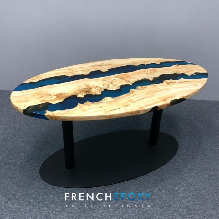 Table ovale en resine epoxy bleue TMO.PB .05.03