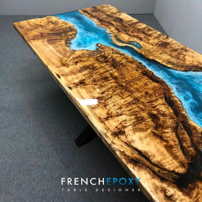 Table riviere en peuplier et resine bleue effet vague TM.PVG .41.2 FRENCHEPOXY