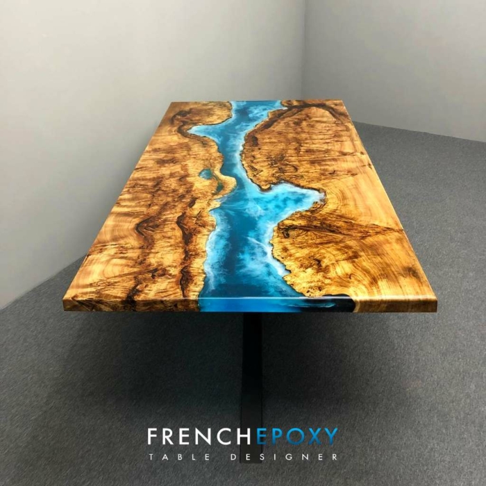 Table riviere en peuplier et resine bleue effet vague TM.PVG .41.7 FRENCHEPOXY