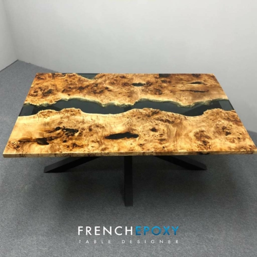 Table en resine epoxy bois massif TM.PN .44.1