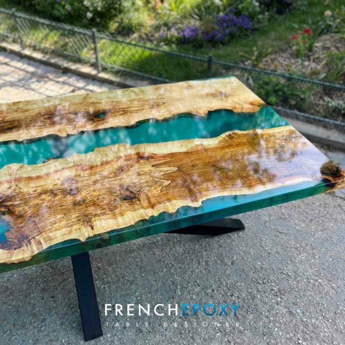 Table sur mesure en bois et resine turquoise TM.ET .51.4