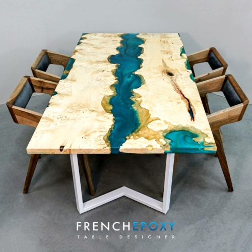Table en bois en résine bleue nacrée