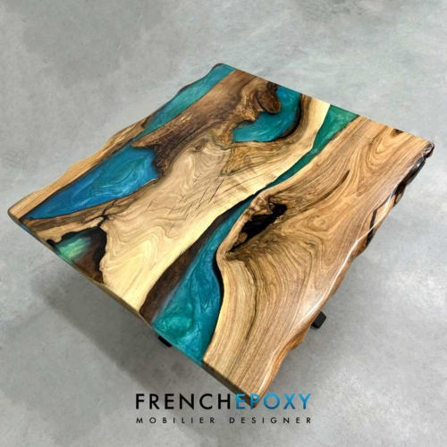 Table basse en resine bleue et bois massif TB.NB .14.2