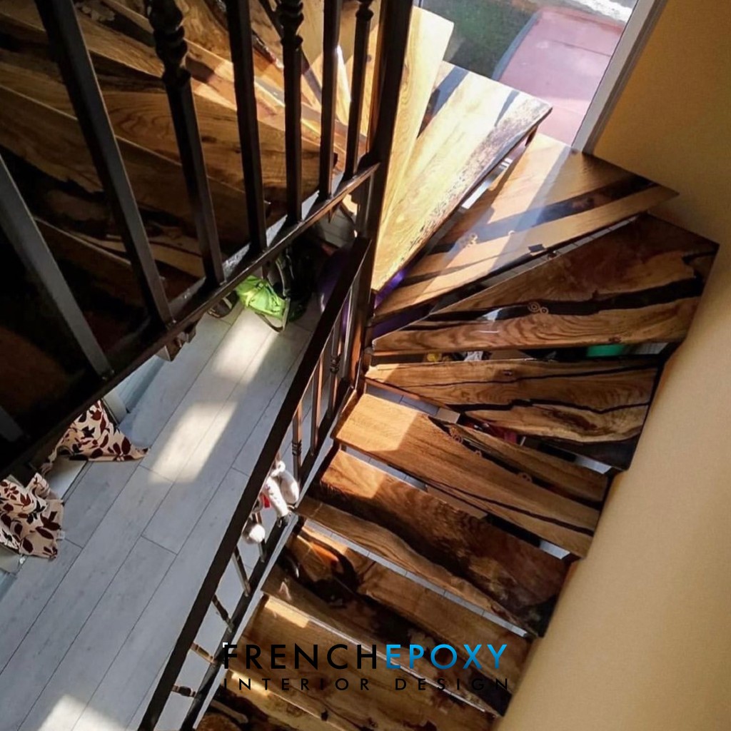 escalier en bois et résine epoxy