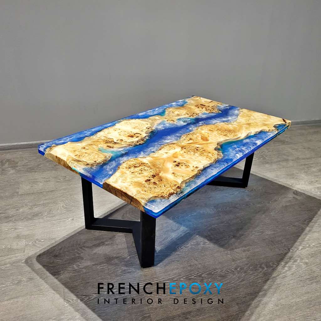 Table basse en resine epoxy effet vague French Epoxy