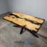 Table en chêne et résine epoxy noir