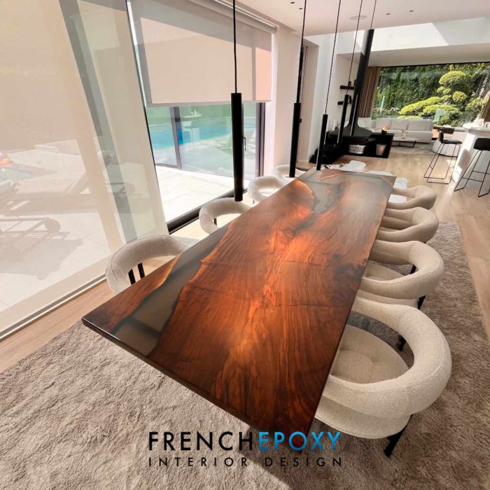 Table design en résine époxy et Noyer – Image 6