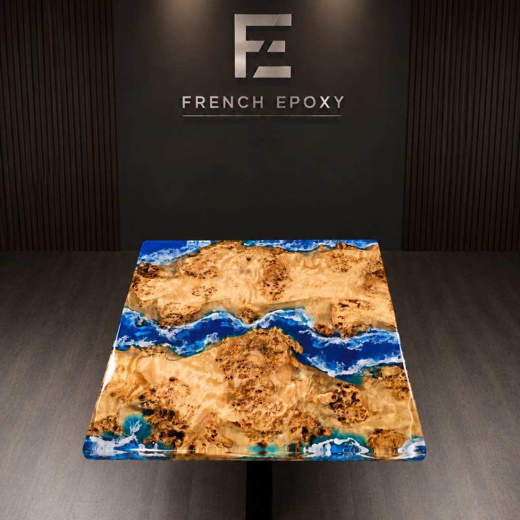 Table basse en peuplier massif et résine époxy – Effet vague 8 Table basse en peuplier massif et résine époxy – Effet vague – Image 8