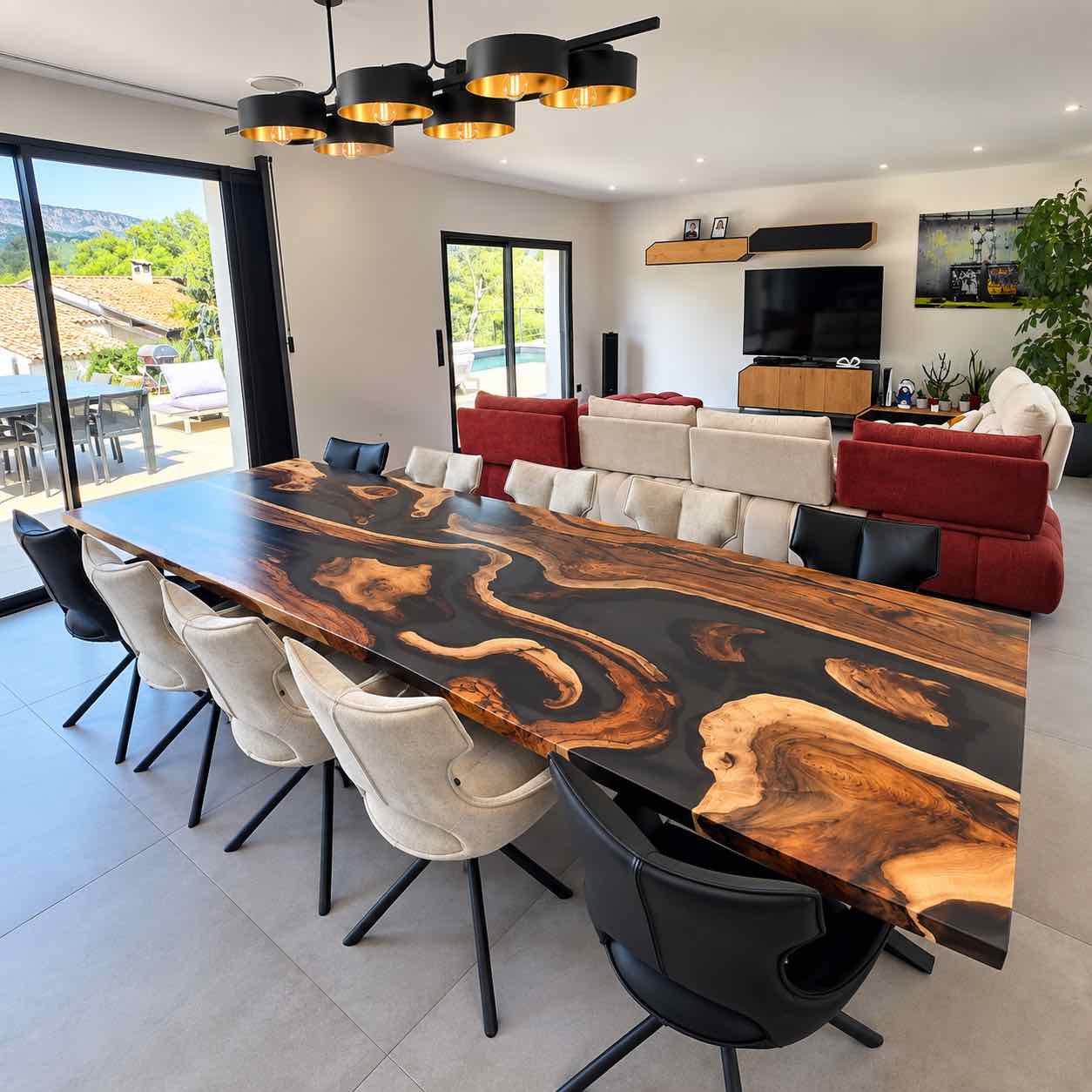 Table en résine Epoxy noire et bois massif